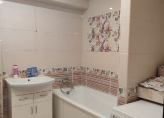 Продам трехкомнатную квартиру, 55 м2, Новомосковск, улица Маяковского, 8