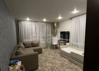 Продается двухкомнатная квартира, 47.7 м2, Тюмень, улица Монтажников, 18, Восточный округ