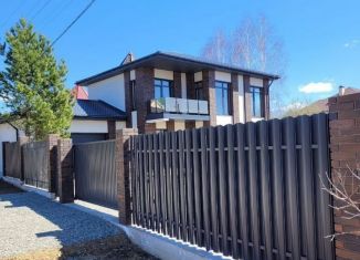 Продаю дом, 200 м2, посёлок Молодёжный