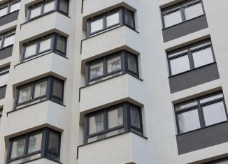 Продается трехкомнатная квартира, 84.3 м2, Екатеринбург, улица Бакинских Комиссаров, 33А/3, метро Проспект Космонавтов