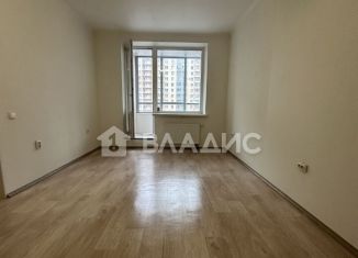 Продаю 1-комнатную квартиру, 34.8 м2, Кудрово, Областная улица, 3