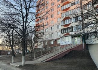 Сдается в аренду помещение свободного назначения, 67.4 м2, Старый Оскол, микрорайон Лесной, 15