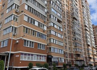 Сдается в аренду двухкомнатная квартира, 78 м2, Краснодар, Морская улица, 43, Западный округ