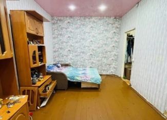 Двухкомнатная квартира на продажу, 45 м2, Сокол, улица Суворова, 12