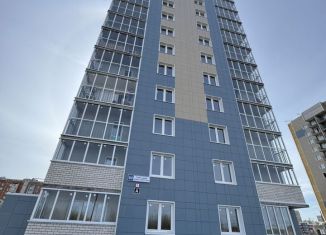 Продам 2-ком. квартиру, 58 м2, Чувашия, Советская улица, 60