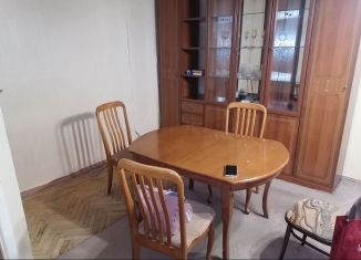 Сдается 2-комнатная квартира, 45 м2, Москва, улица Архитектора Власова, 15к3, ЮЗАО