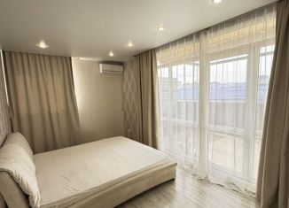 Продаю трехкомнатную квартиру, 99 м2, Краснодар, улица Героев-Разведчиков, 48, микрорайон Восточно-Кругликовский