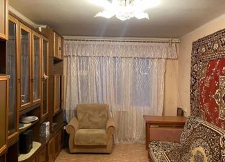 Продажа трехкомнатной квартиры, 57 м2, Мурманск, улица Капитана Орликовой, 33