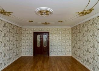 Продаю 4-ком. квартиру, 116.9 м2, Тюменская область, улица Водников, 12