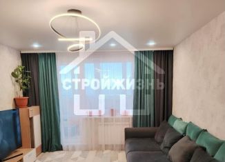 Продается трехкомнатная квартира, 64 м2, Екатеринбург, улица Учителей, 26, метро Уральская