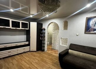 Сдам 2-ком. квартиру, 45 м2, Мурманск, улица Свердлова, 8к2