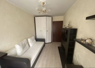 Сдаю трехкомнатную квартиру, 56 м2, Москва, Севанская улица, 8, метро Царицыно