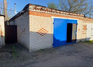 Продается гараж, 30 м2, Дмитриев, улица Володарского, 91