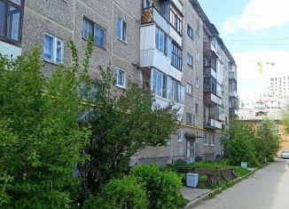 Продам 1-ком. квартиру, 28.8 м2, Екатеринбург, метро Проспект Космонавтов, Изумрудный переулок, 4А