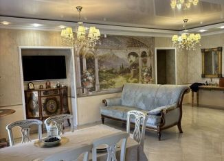 Продам четырехкомнатную квартиру, 145 м2, Тюменская область, улица Герцена, 45