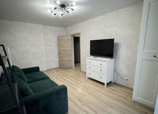 Аренда однокомнатной квартиры, 37 м2, Воронеж, улица 9 Января, 68к4, ЖК Современник