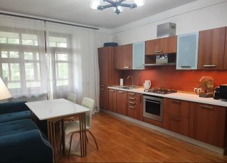 2-ком. квартира в аренду, 70 м2, Москва, Октябрьская улица, 38к1, метро Менделеевская