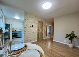 Продам 3-ком. квартиру, 59.3 м2, Екатеринбург, Педагогическая улица, 15, Кировский район