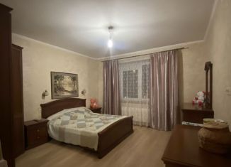 Продаю 2-комнатную квартиру, 58 м2, Кудрово, Областная улица, 1