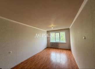 Продам 1-ком. квартиру, 22.5 м2, Старый Оскол, микрорайон Молодогвардеец, 2