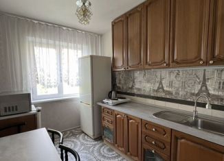 Сдача в аренду трехкомнатной квартиры, 65 м2, Новосибирск, Красный проспект, 100/2, метро Заельцовская