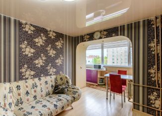 Продаю 3-ком. квартиру, 55.2 м2, Томск, улица Сергея Лазо, 18, Октябрьский район