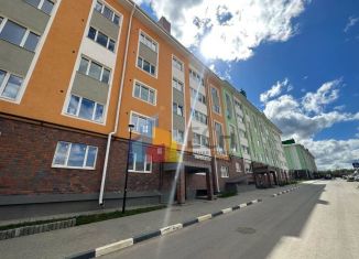 Продажа 2-комнатной квартиры, 60 м2, Тула, улица Героев России, 4
