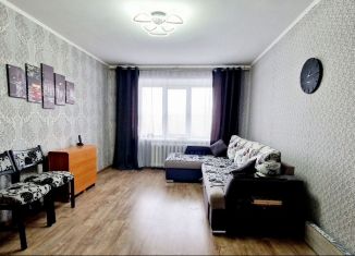 Продажа 2-ком. квартиры, 50 м2, Азнакаево, улица Шайхутдинова, 6