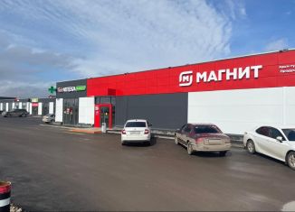 Продаю торговую площадь, 780 м2, село Красная Горка, улица Надежды, 16А