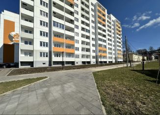 Продам 2-ком. квартиру, 73.7 м2, Смоленск, улица Седова, 18