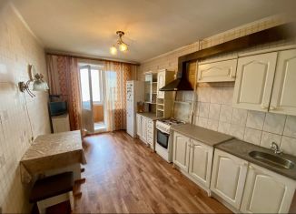 Продаю трехкомнатную квартиру, 75.7 м2, Тверская область, Оборонная улица, 8