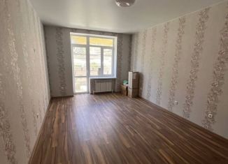 Сдаю в аренду трехкомнатную квартиру, 79 м2, Крым, улица Габрусева, 13Б