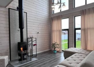 Продам дом, 220 м2, посёлок Ропша, Парадная улица