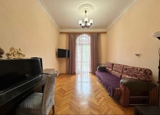 Продается 2-комнатная квартира, 54.8 м2, Дербент, улица Курбанова, 42