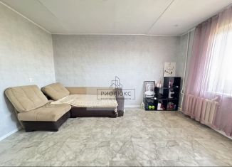 Продаю 3-комнатную квартиру, 63.6 м2, Челябинск, улица Островского, 18, Курчатовский район