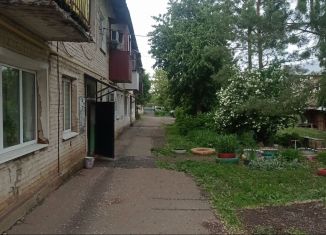 Продам трехкомнатную квартиру, 43 м2, Оренбургская область, улица Гая, 90