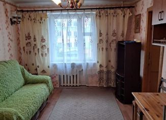 Сдается в аренду комната, 24 м2, Псковская область, Октябрьский проспект, 54