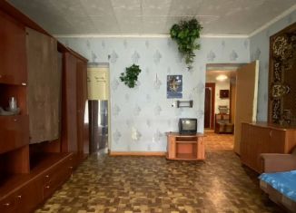 Продается 4-комнатная квартира, 81.8 м2, Челябинск, улица Энергетиков, 18