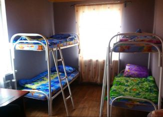 Сдаю в аренду комнату, 40 м2, Татарстан, Залесная улица, 110