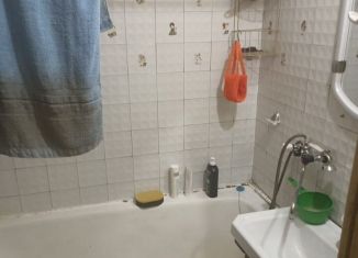 Продается 2-ком. квартира, 50 м2, Чувашия, улица Кадыкова, 32