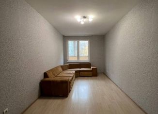 Продам 1-комнатную квартиру, 53 м2, Калининград, улица Олега Кошевого, 17