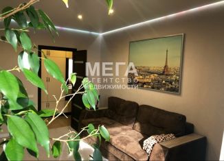 Продаю 2-ком. квартиру, 54 м2, Кыштым, улица Свердлова, 139