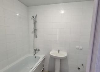 Продам трехкомнатную квартиру, 93 м2, Москва, улица Вертолётчиков, 21к5, метро Некрасовка