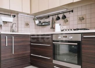 Продам 3-ком. квартиру, 66.4 м2, Коми, Молодёжная улица, 7