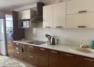 Сдам 2-комнатную квартиру, 62 м2, Геленджик, Восточный переулок, 40