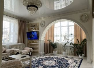 2-комнатная квартира в аренду, 75 м2, Каспийск, проспект Омарова, 7