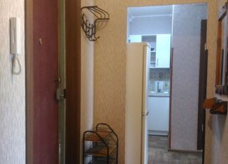 Двухкомнатная квартира в аренду, 38 м2, Белгородская область, микрорайон Ольминского, 8