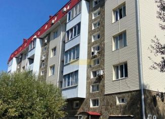 Продается 3-ком. квартира, 70.5 м2, поселок городского типа Новомихайловский, 2-й микрорайон, 29