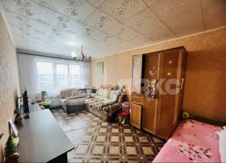 Продажа 2-ком. квартиры, 53.1 м2, Камешково, улица Смурова