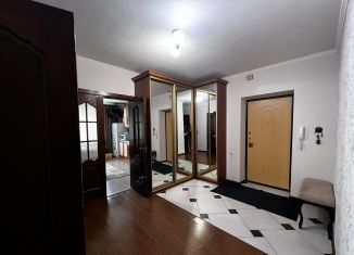 Продается двухкомнатная квартира, 89.7 м2, Чувашия, улица Пирогова, 4к2